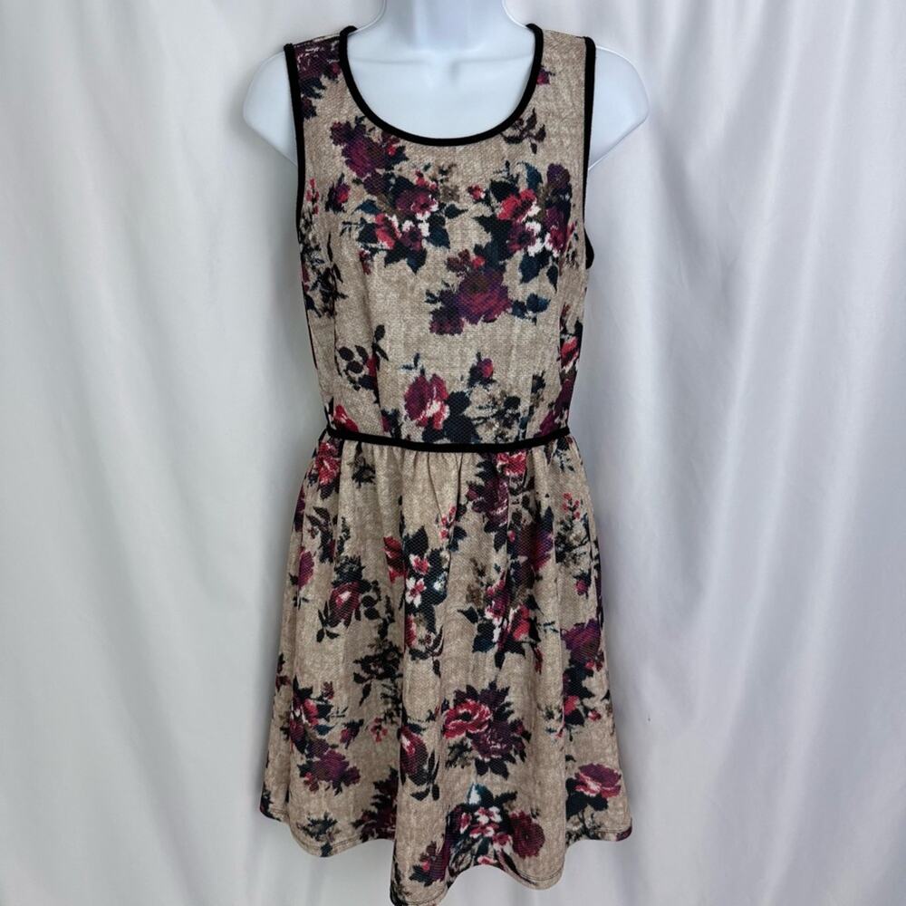 Xhilaration Floral Dress Size Medium